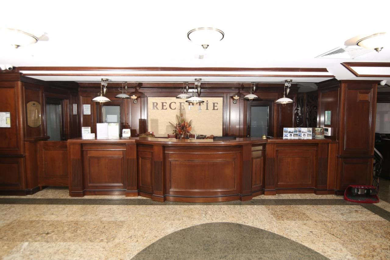 Отель Hotel Carmen Предял-45