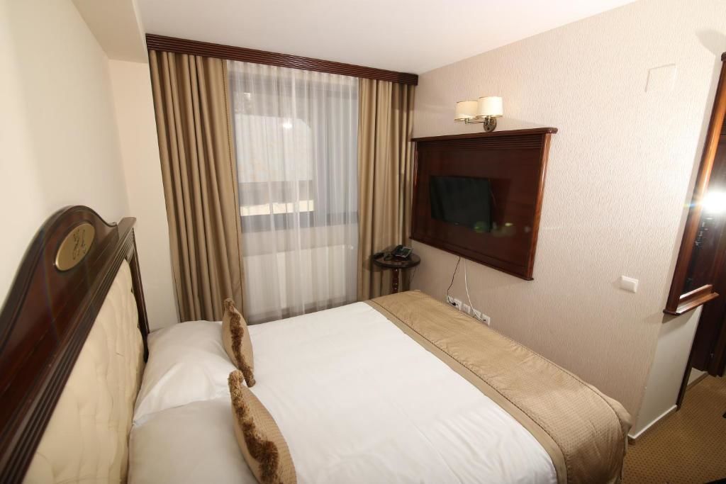Отель Hotel Carmen Предял-55