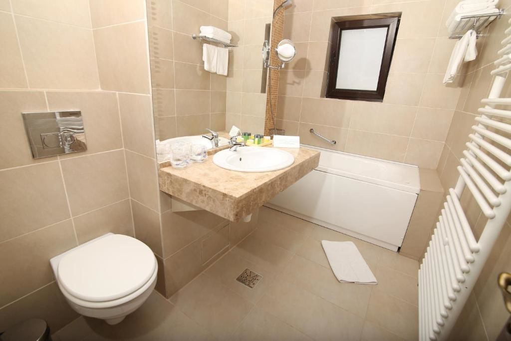 Отель Hotel Carmen Предял-61