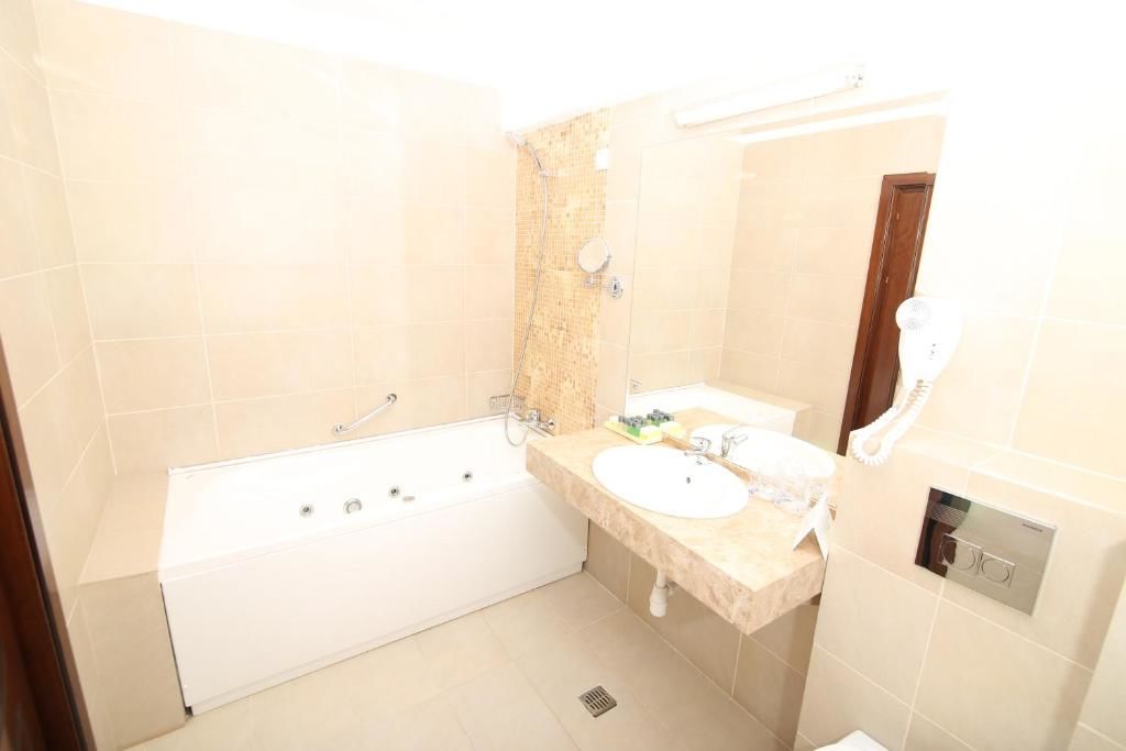 Отель Hotel Carmen Предял-64