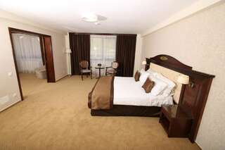 Отель Hotel Carmen Предял Two Bedroom Suite 4****-3