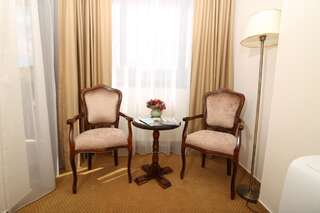 Отель Hotel Carmen Предял Suite with Balcony 3***-2
