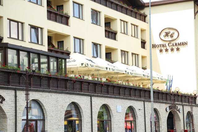 Отель Hotel Carmen Предял-41